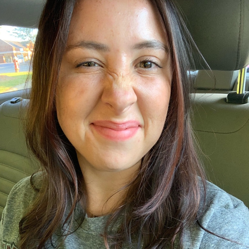 Meet your Posher, Laura